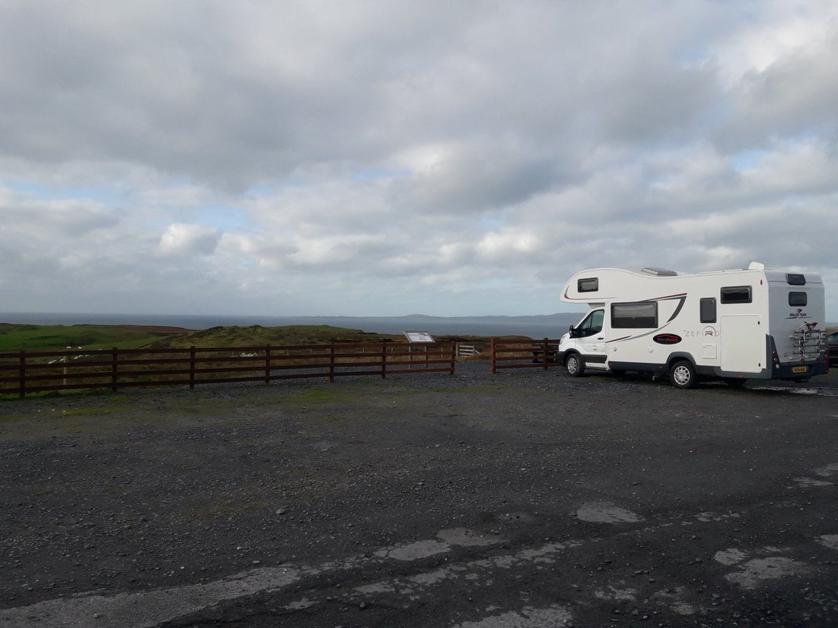 apauctioneers's tweet photo. Heading home from a windy trip to Islay. Got a valuation and collection in Scotland on the way back #halftermtrip https://t.co/IpYGaz17iF