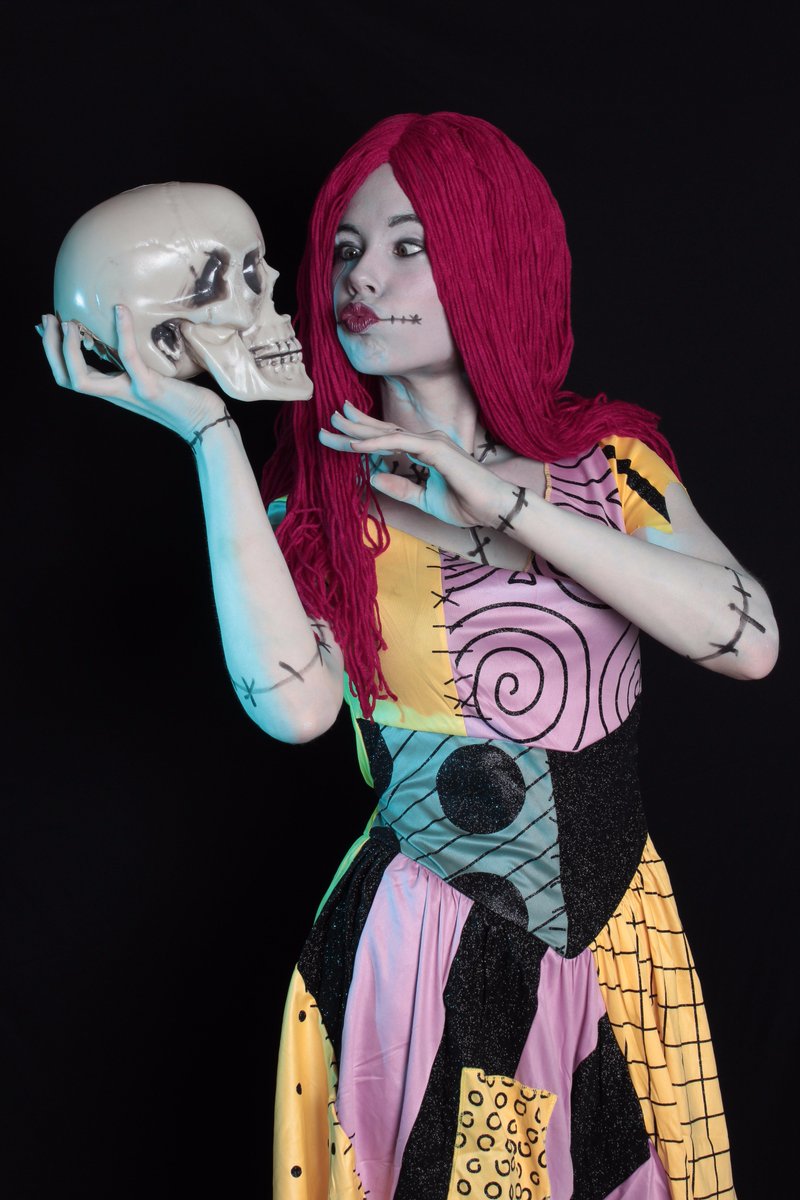 FlorenciaSofen's tweet photo. ☠️Una semana para #Halloween ☠️
Pero contadme!
Ya tenéis planes? Pensáis asustar o que os asusten? Fiesta o pelis?👻
#HorrorIsFun @funidelia https://t.co/jzDPG756bC