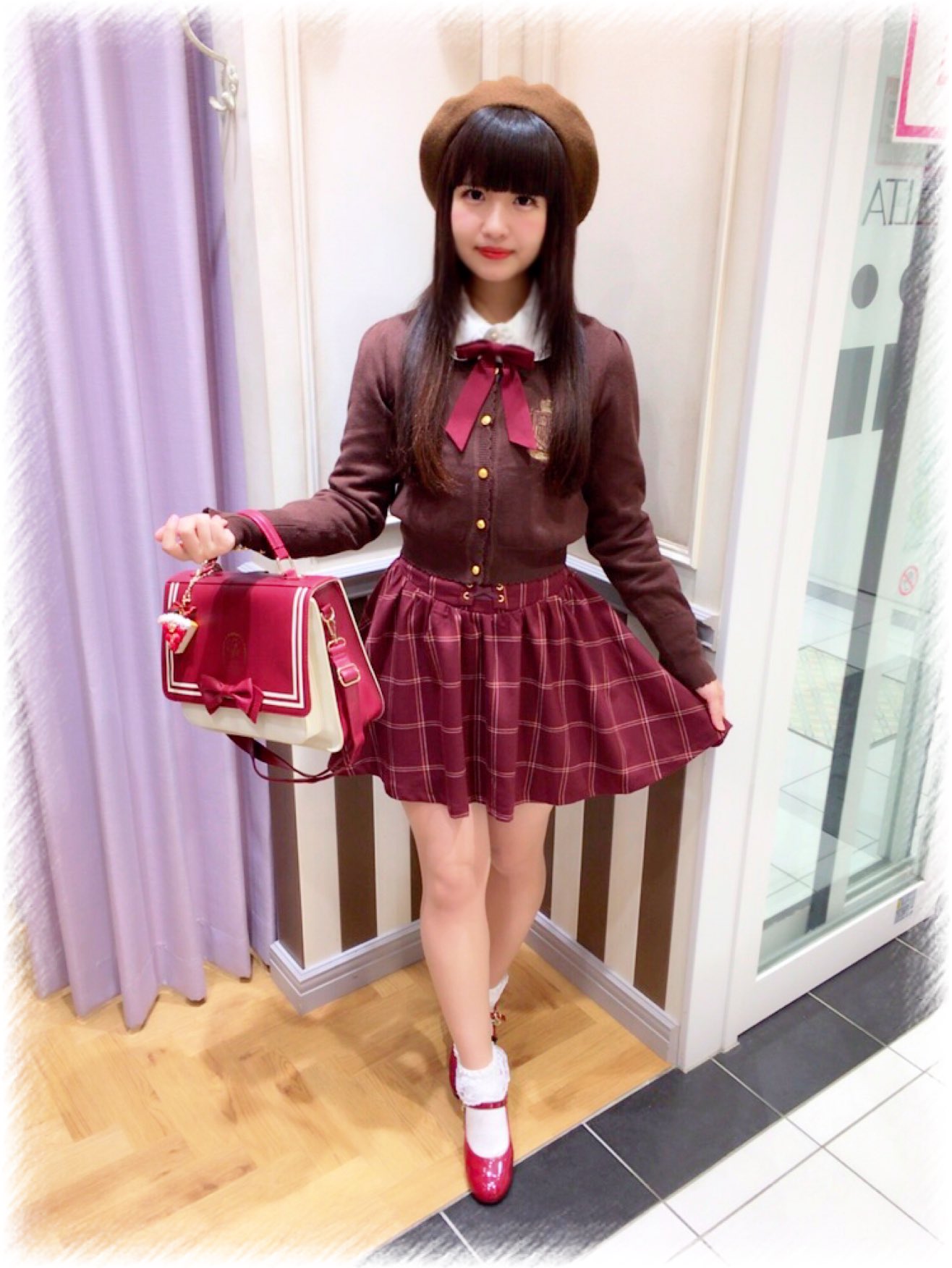 値下げ中 新品未使用 即購入可 Amavel ジャンスカ ピンク チョコレート-
