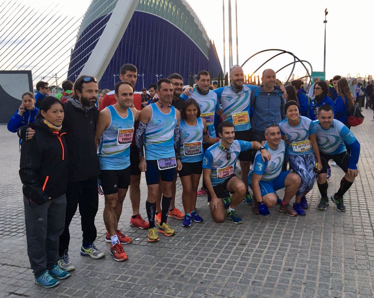 TopRunTeam's tweet photo. Tras la resaca del 21K,hoy volvemos a la carga con la vista puesta en el día 19 de noviembre,dos distancias,un mismo objetivo: DISFRUTAR. https://t.co/qeCAR6nCAa