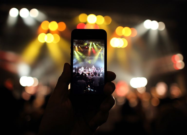 Orbellia's tweet photo. Nouvelle App de streamvideo privée @houseparty qui vous permet d’échanger avec vos amis en live. Déjà 1 millions d’utilisateurs. https://t.co/Y8daAq2Eyf