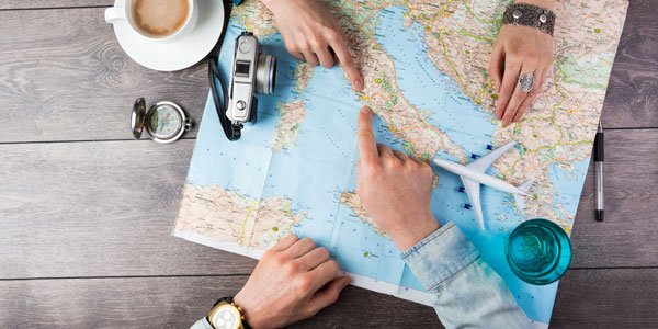 GoGoBli's tweet photo. Hai, #GogoFriends! Apa sih yang biasa dilakukan saat melakukan traveling? Pasti nggak jauh-jauh dari mengabadikan momen, kan? #Gogobli https://t.co/vRxx98IPyZ