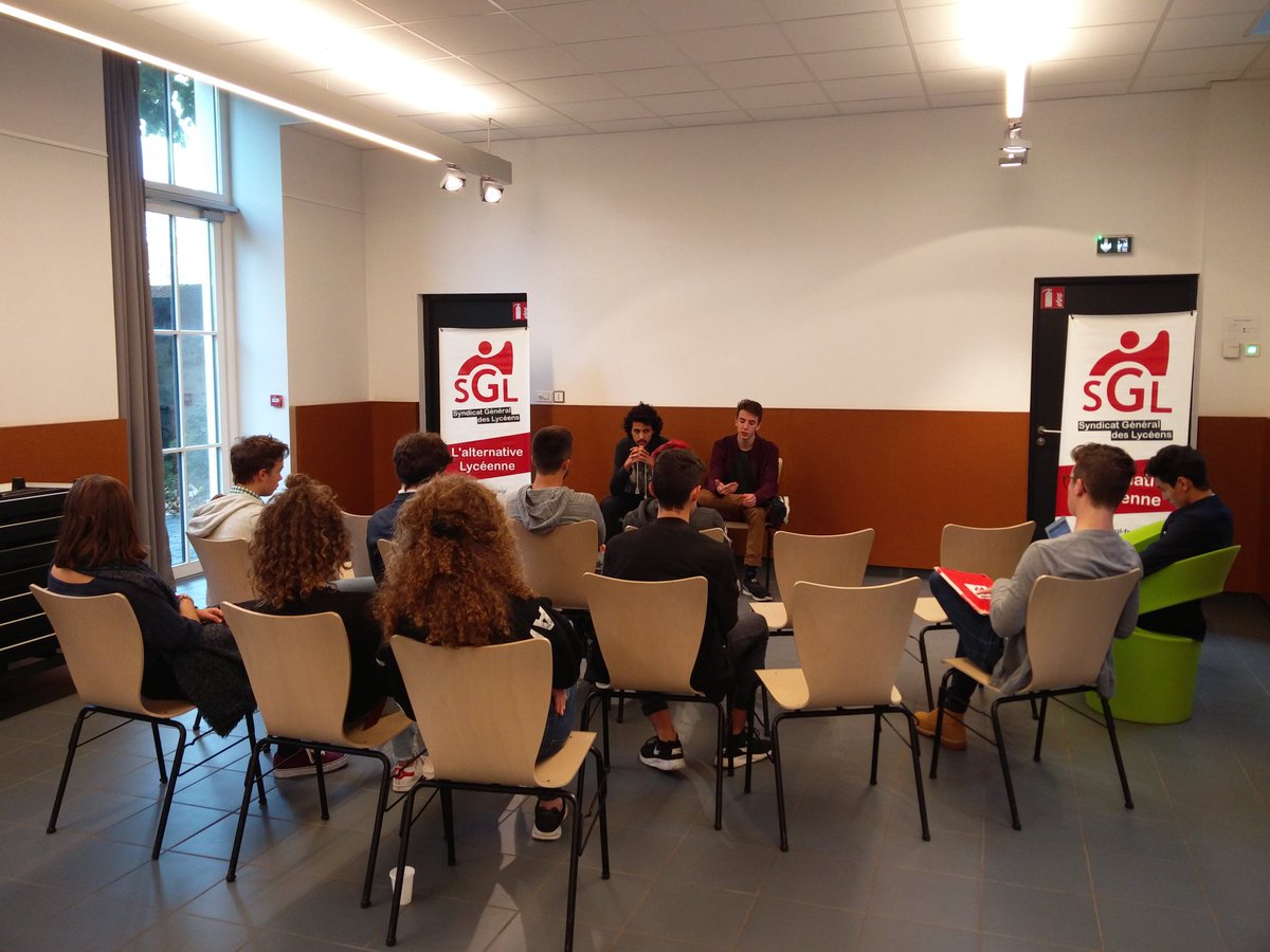 SGL_44's tweet photo. Notre ex-rd en formation de référent départementaux au Conseil National du SGL à Nantes ! https://t.co/HdEaGMHQWU