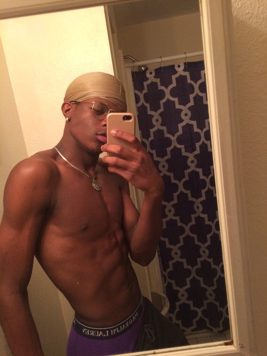 iammalikmccain tweet picture