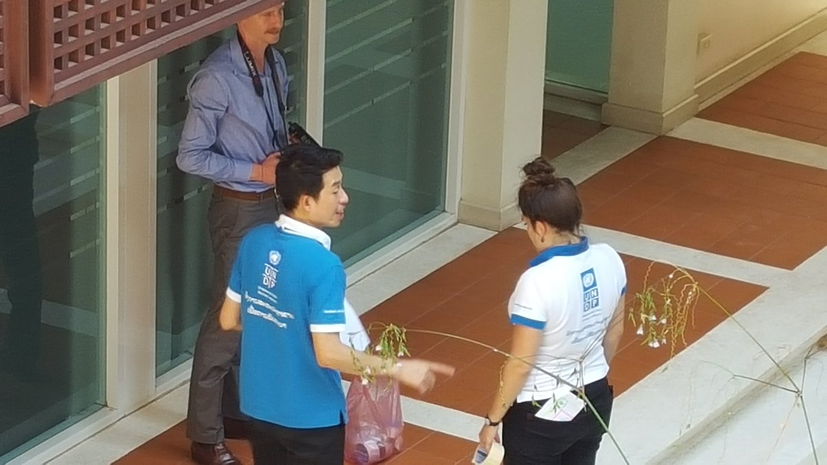 MargaretJWUNDP's tweet photo. Getting ready for #OpenUNHouse in #Laos as @UNinLaoPDR prepares to welcome 150 students as we celebrate #UNDay 2017 https://t.co/Q8OsATEA16