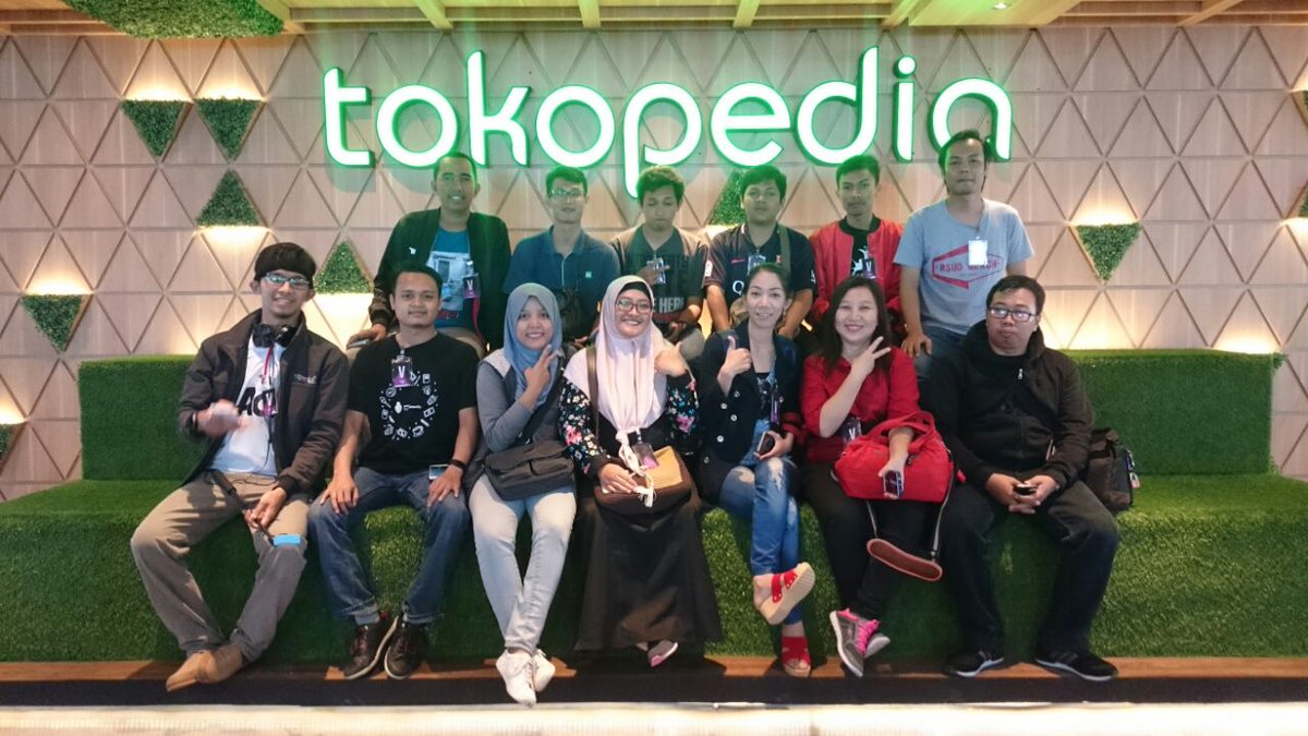 topcomjogja's tweet photo. Menghadiri Open House @tokopedia  #topcommunityjogja ke Tokopedia Tower https://t.co/FpEM2sShLw