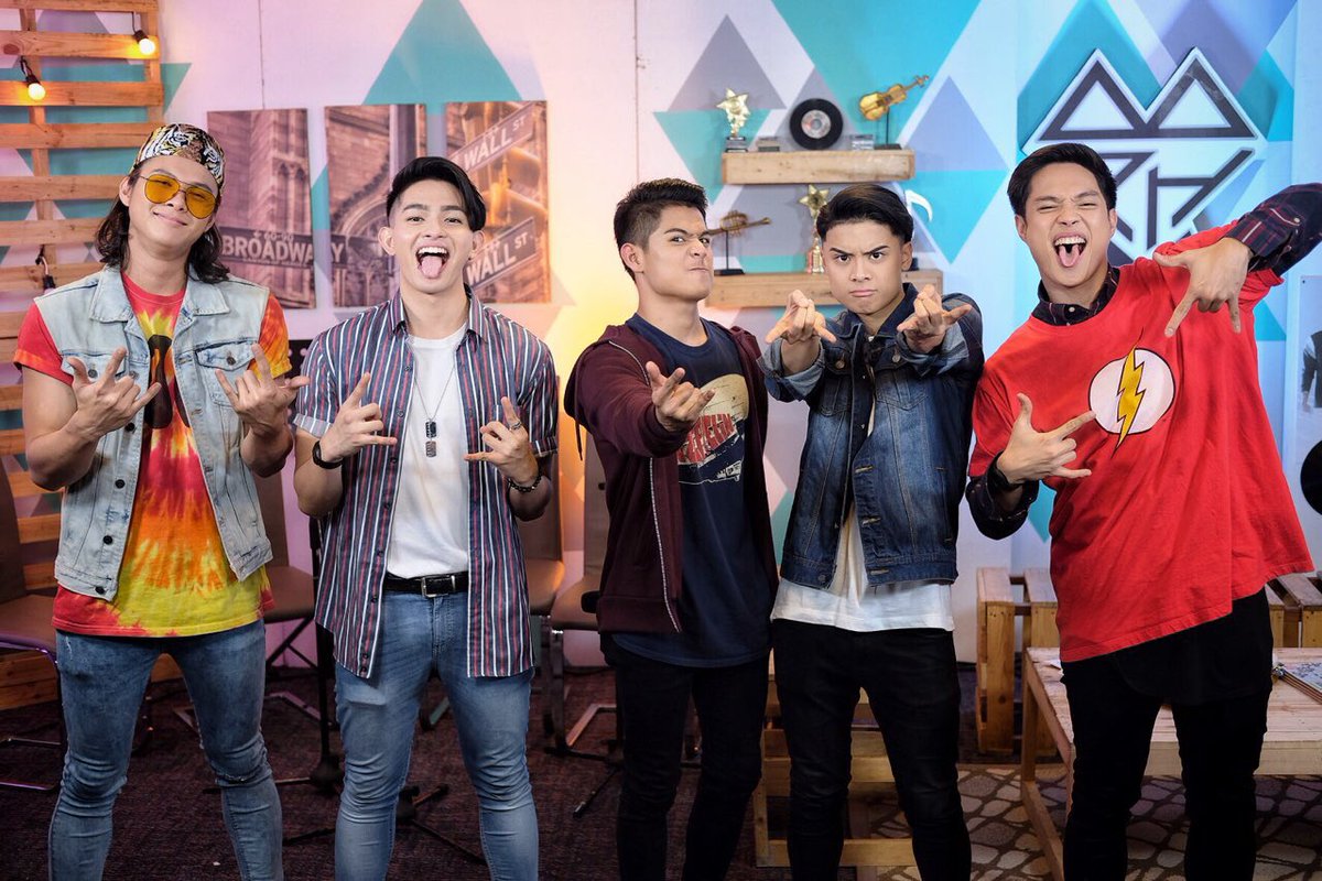 imjoaoconz's tweet photo. Thanks Superfans And Bandmates For Tuning In On Our 18th Episode Of BPHXperience #BPHXLevelUp Till Next Episode! 🙌🏼❤️✌🏼😁 https://t.co/mRoSJlU6oA