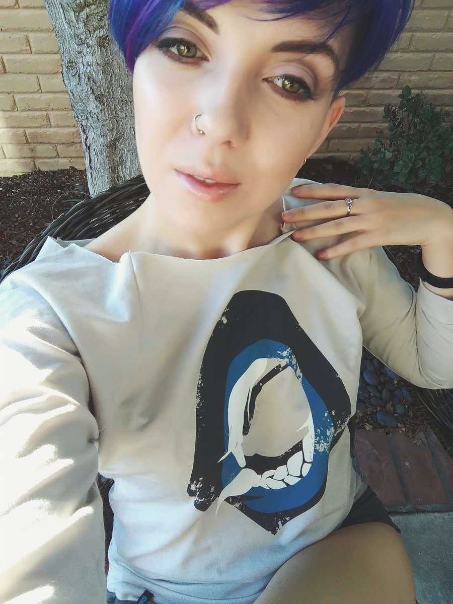 Exilia_TV's tweet photo. Покупочки с gear.blizzard этого года #Overwatchstyle #Overwatch https://t.co/2t4vNZGOM7