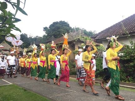 KonJenBali's tweet photo. #streetsofbali desa Penglipuran di Bangli, #Bali Timur. Desa dataran tinggi yang indah terkenal dengan budaya yang terpelihara dengan baik. https://t.co/TzF0Ik45V5