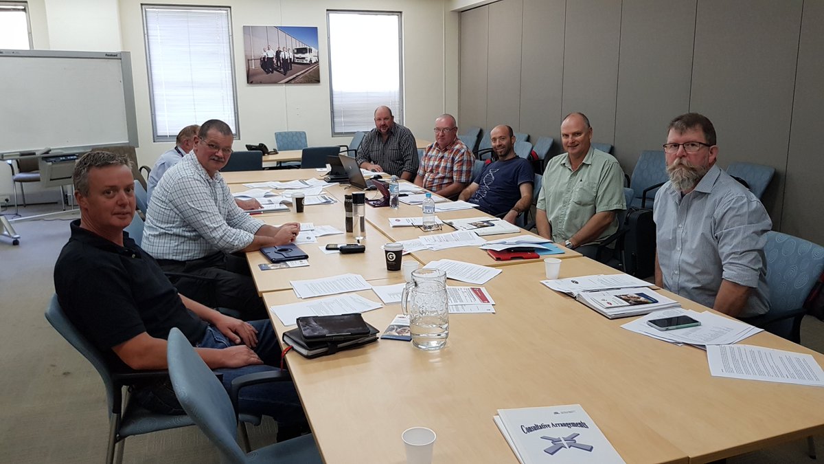 psansw's tweet photo. Rural Fire Service delegates meeting at PSA House on 24 October 2017 #NSWRFS #PSANSW https://t.co/dAhyMhj9Fd