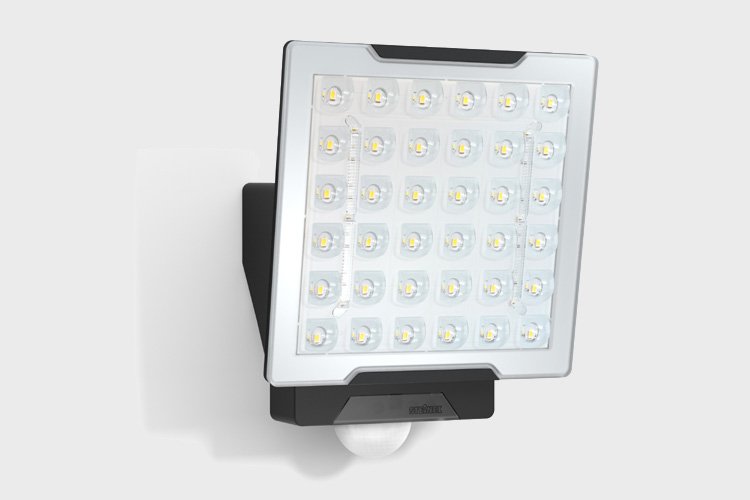 onlight1961's tweet photo. #STEINEL_PRO
Kraftvolles flächiges Licht aus großer Höhe
https://t.co/GdHXj00riI https://t.co/QhLmw0O5ju