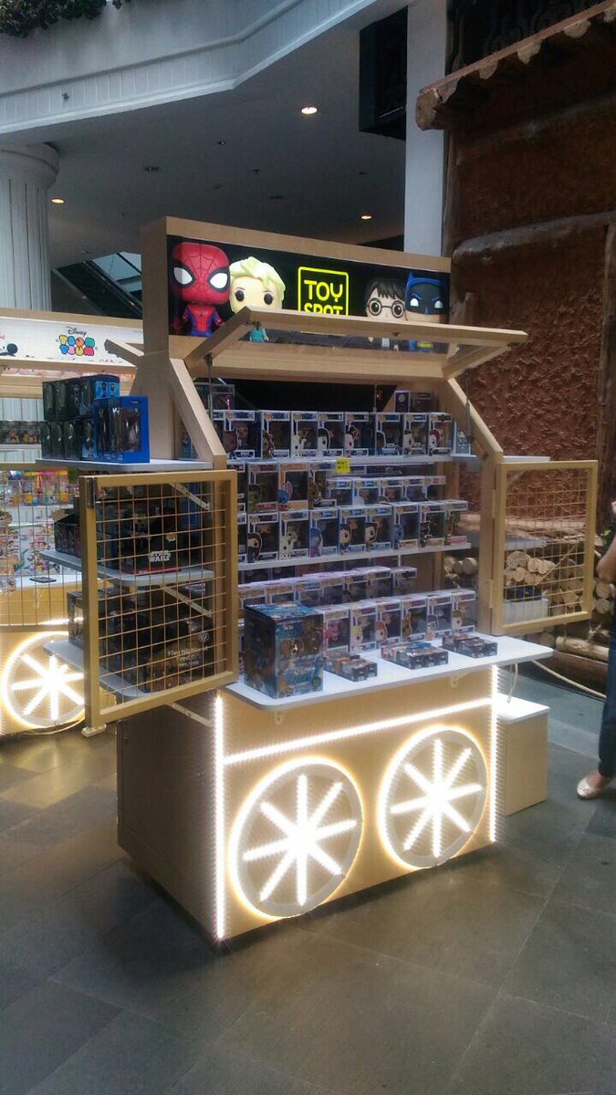 Kakak2, booth #funkoindo di Gandaria City sekarang pindah ke North Lobby dekat Coffeebean. Kami tunggu kedatangan kakak2 di lokasi baru ya.
