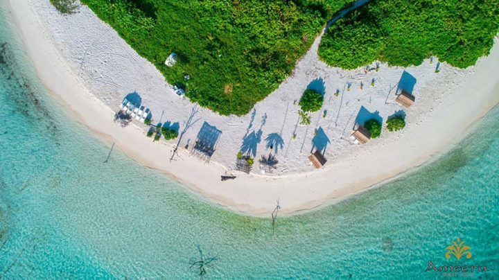 HuzamAhmed's tweet photo. Shades of Dhiffushi ❤️ #holidaywithfamily #holidaysarecoming #makeithappen #tourism #maldives #visitmaldives #dhif… https://t.co/04CJTKn7Lt https://t.co/fr6UGCpryI