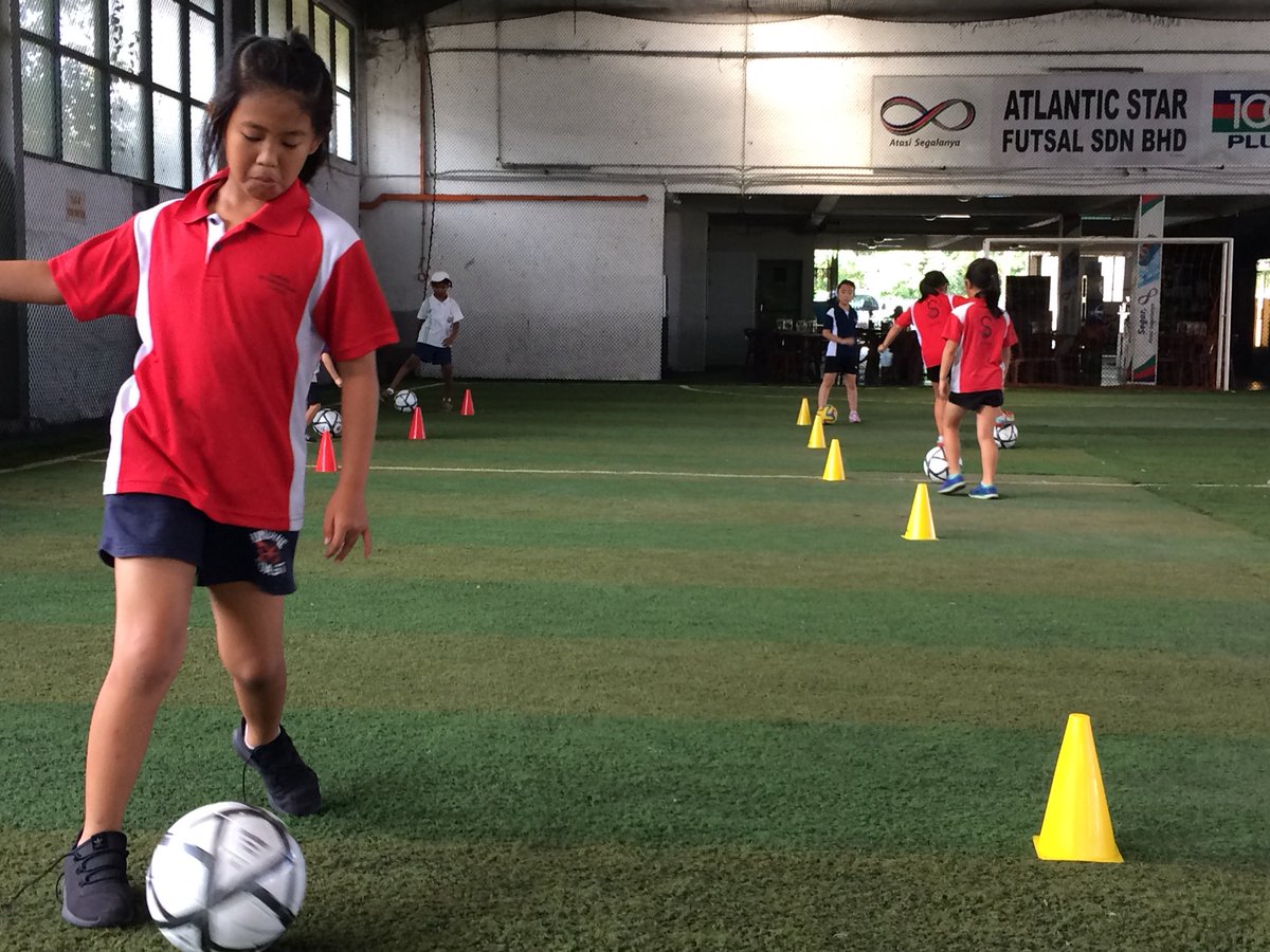 Tom_Grindley1's tweet photo. Football focus this half term in Ks2 in Kuantan #GISLearning #giskuantan https://t.co/2wQfMPWkXV