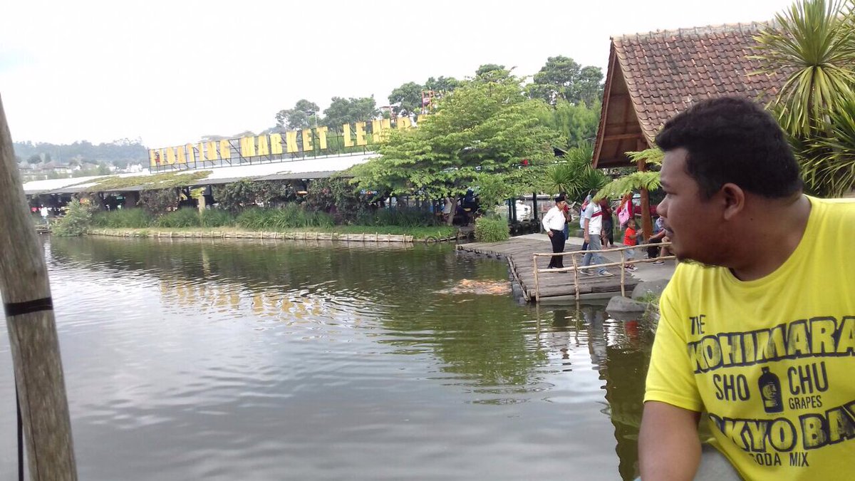 Floating market Bandung 🤙👌