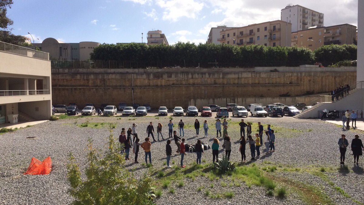 enormestudio's tweet photo. The Circle of Faith... l'inizio del workshop #manifesta12education #manifesta12 #universitadipalermo #enormestudio @ManifestaDotOrg https://t.co/bjRXQ1Z8Og