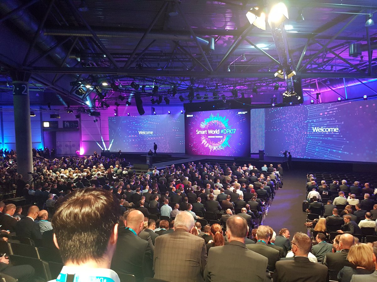 kiriazisp's tweet photo. Einen Schritt voraus #DPK17 #Microsoft #Leipzig https://t.co/DptPtunUmH