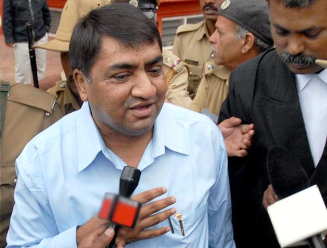 gallinews's tweet photo. #AbdulKarimTelgi #mastermind in #FakeStamp paper #scam on Ventilator and in Serious Condition
https://t.co/9TZsvrDMLH https://t.co/K9qbouAQrr