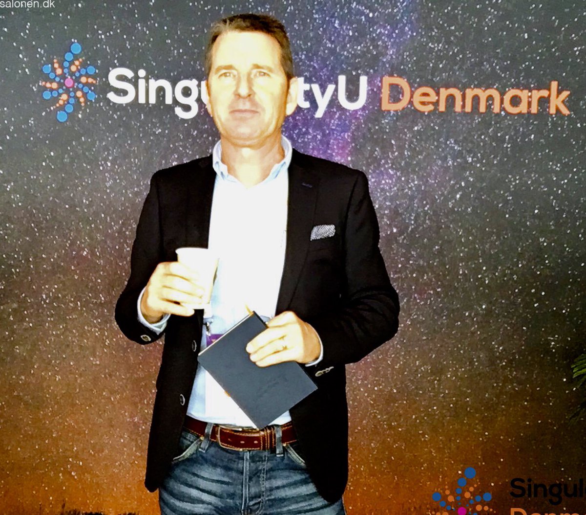 blyngso's tweet photo. #sudksummit Yesterday aging 😳today economy 💲 https://t.co/66kch2YfMW