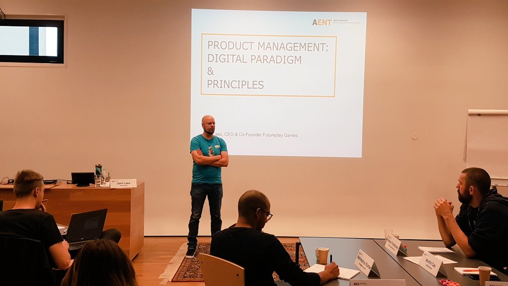 iamcoachwilly's tweet photo. Product Management in Games by @jlaes from @futureplaygames lecturing at #gameexecutive #gamex2017 @AaltoENT #gamedev #gamedesign #F2P https://t.co/cTalFHIYSH