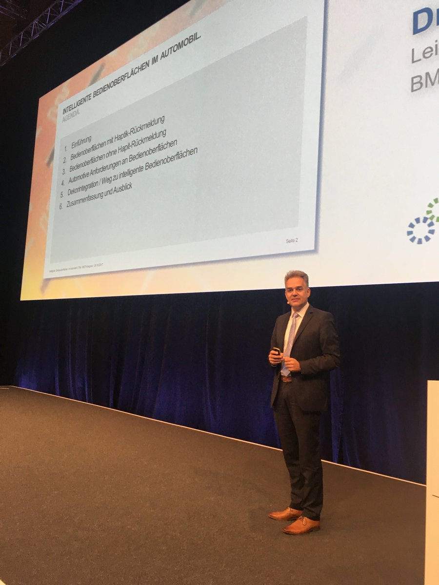gross_dc's tweet photo. Dr. Thomas Tille, Leiter Entwicklung Zentrale Bedienfelder BMW AG München zeigt beim #MST17 Kongress Anwendungen für Mikroelektronik im Auto https://t.co/dYxuAXHb0w