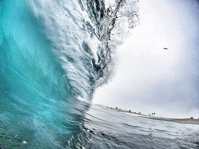 Seba_Foils's tweet photo. Reposting @book_hotel_for_surfing:
WAVE🌊
#bookhotelforsurfing
 #surf #surfing #surfhouse #surfaccommodation  #surfcamp #surflife https://t.co/Q3L1ycGGbd
