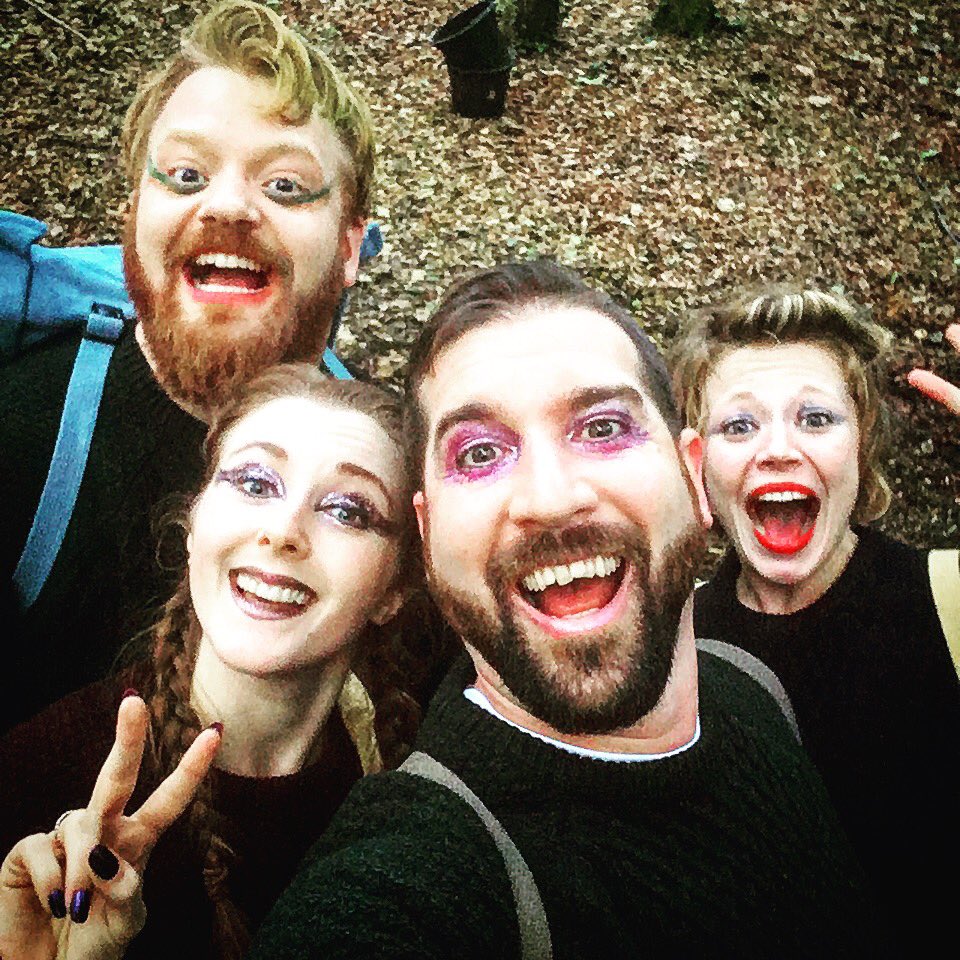 MrTomNoonan's tweet photo. A few photos from the 1st show day. I love being an actor #actor #roguetheatre #performingarts #theatrelife #cornwall #friends https://t.co/aB7NnTycWB