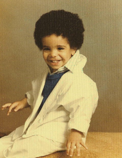 31 years ago today, Aubrey Drake Graham was born.

Happy Birthday to Drake! 