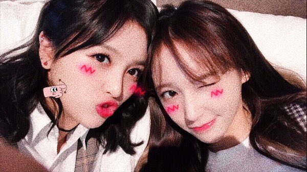 cxsoftbot's tweet photo. ⠀ 『 #程瀟 #성소 #CHENGXIAO #우주소녀 ༉‧₊˚ 』 https://t.co/XjJQvrVlhG