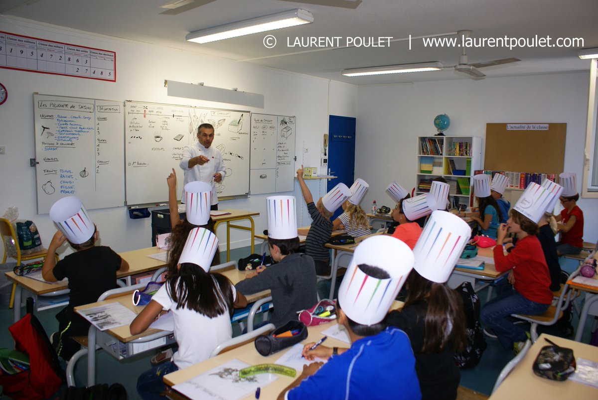 SemaineduGout's tweet photo. Quelques photos de Leçons Goût de toute la #France, n'hésitez pas à nous envoyer les vôtres ! 👨🍳👩🏫🇫🇷 https://t.co/btJKEFO5XD #LeGout2017 https://t.co/WeixJMoU7e