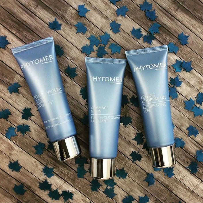 PHYTOMERUK's tweet photo. Changes in weather can leave skin dry. Keep hydrated, nourished &amp; moisturised with #PHYTOMER skincare products  🍂🍁 https://t.co/gBIgJBerIA