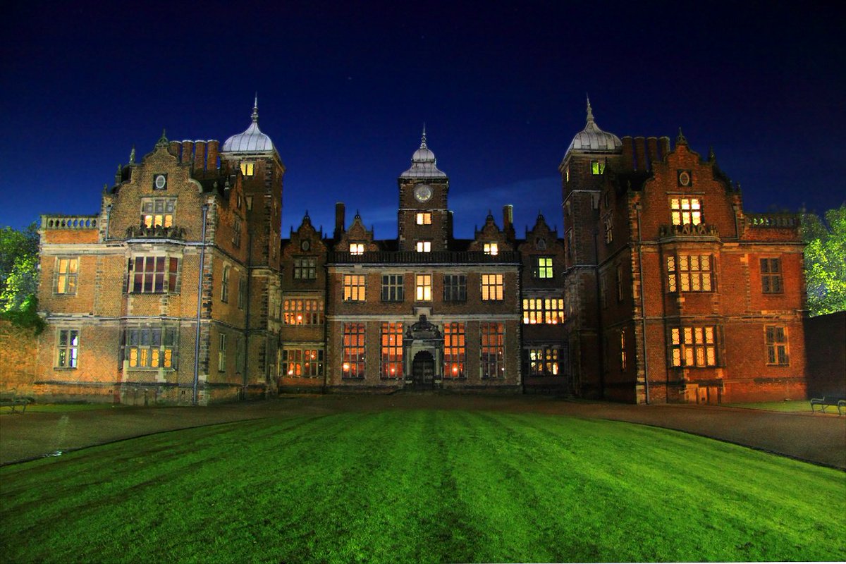AstonHallMuseum's tweet photo. Experience the #HalloftheDamned, will you survive the beaked man? Book your #Halloween #TicketToTerror here...
https://t.co/q6nFr81wrz… https://t.co/kOOXpxAtKS