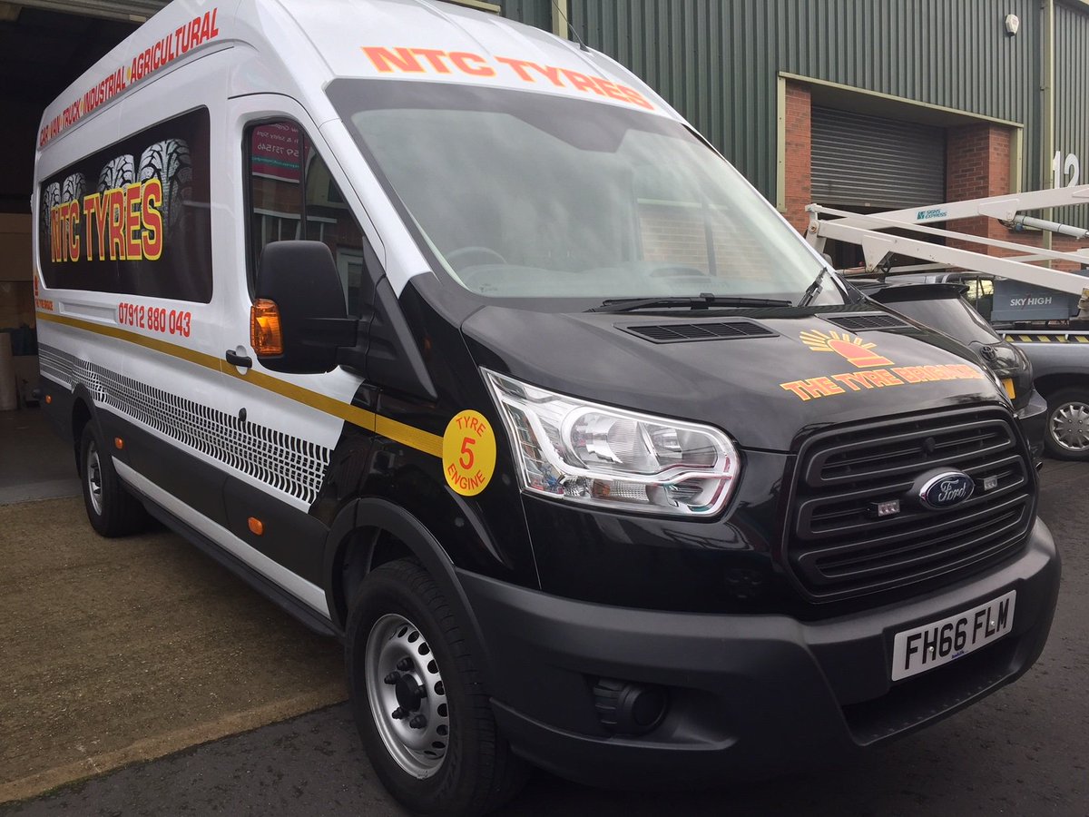 sxnottingham's tweet photo. Spot the van! #highvis #chevrons #cannotmissit Big thanks to Nottingham Tyre Company, offering a full mobile tyre fitting service. https://t.co/dc43vIVtgZ