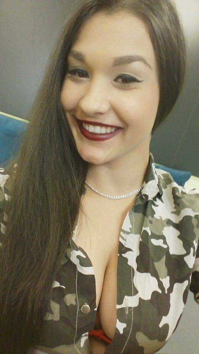 SabrinaGrey_'s tweet photo. I'M BACK!!! 🤣😍 Missed my Twitter fans... Hope to see you soon @ImLiveCom https://t.co/m0hULztRyv