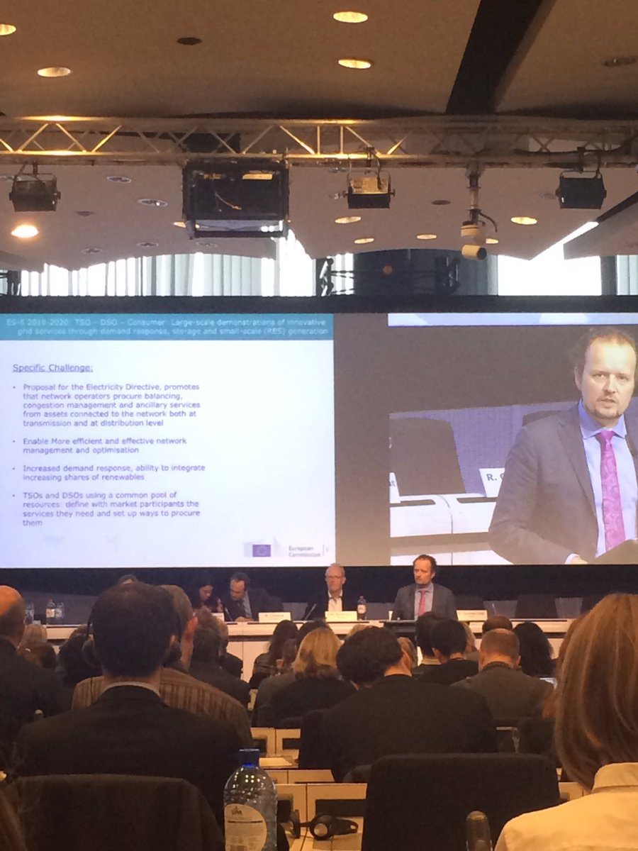 EUBIA1's tweet photo. How to make the energy more flexible? How to solve #congestion? Connecting the Grid @Energy4Europe #balancingmarket @EU_H2020 #H2020Energy https://t.co/tBTvzLDfu4