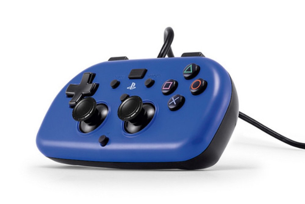 EpicLPer's tweet image. The definition of ugly #PlayStation4 #MiniController