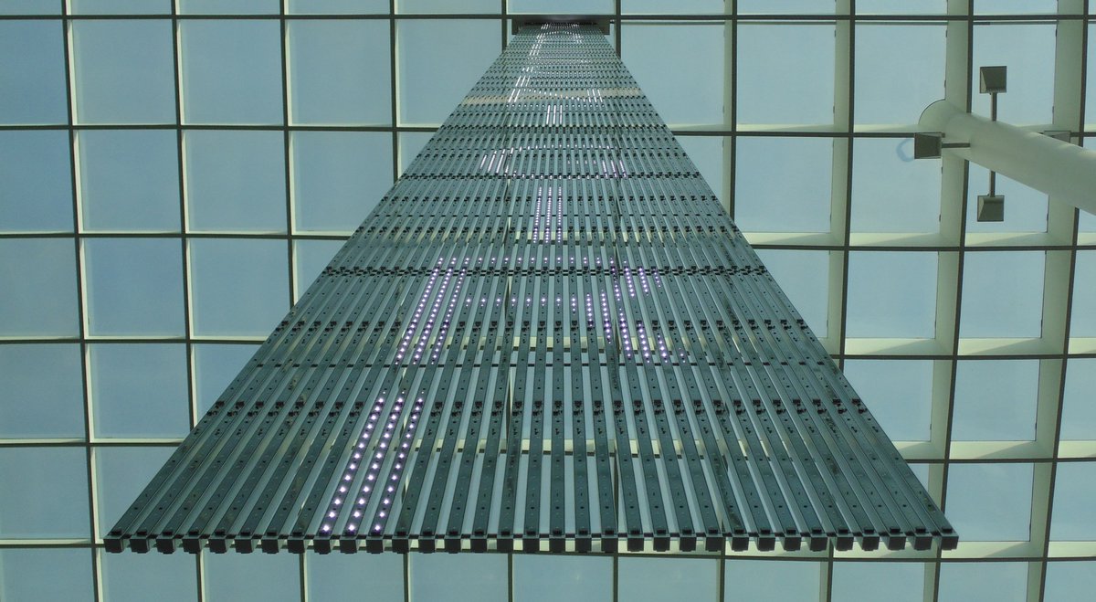 KiboWorks's tweet photo. 2014 #Bespoke #LED by Jenny Holzer  #LEDEffects #Kibostory https://t.co/4hATbUNXdi