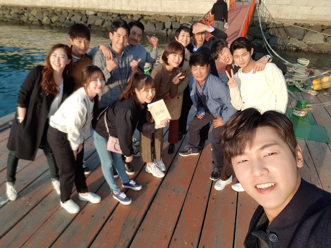 DM55KqjU8AEuImA.jpg:large