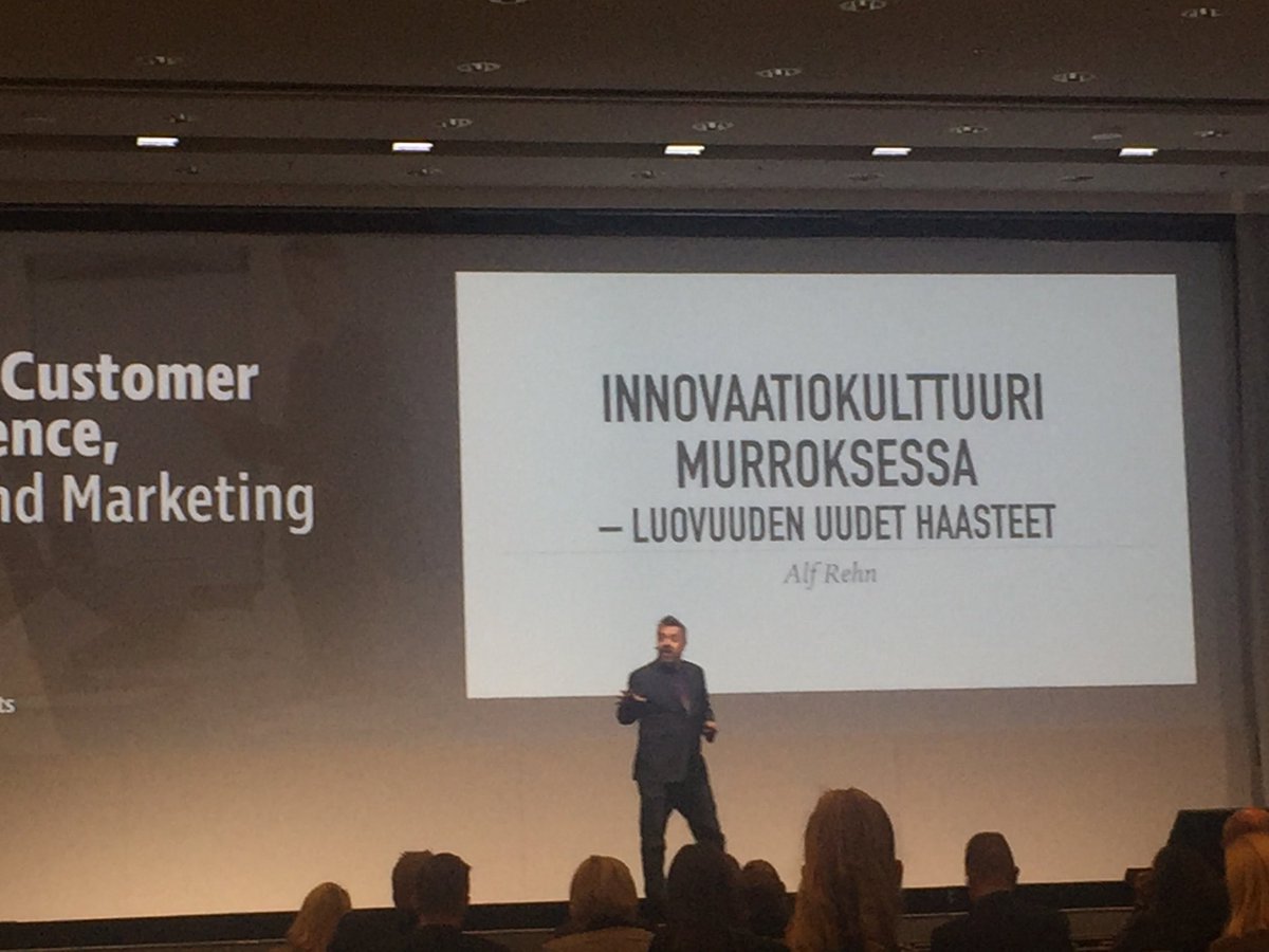 Ann9398's tweet photo. Luovuuden uudet haasteet -lennokas Alf Rehn #FutureCustomer17 https://t.co/aK21h6kCi8