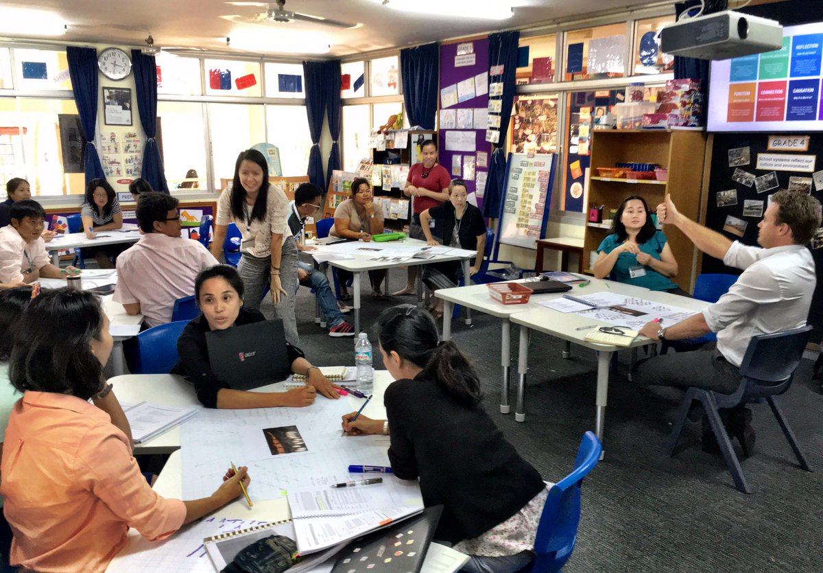 glennlawler's tweet photo. great buzz in the room today, our IAs (TA’s) totally engaged unpacking the #PYPconcepts @vislaos #ourvis https://t.co/Np3BfrPdex
