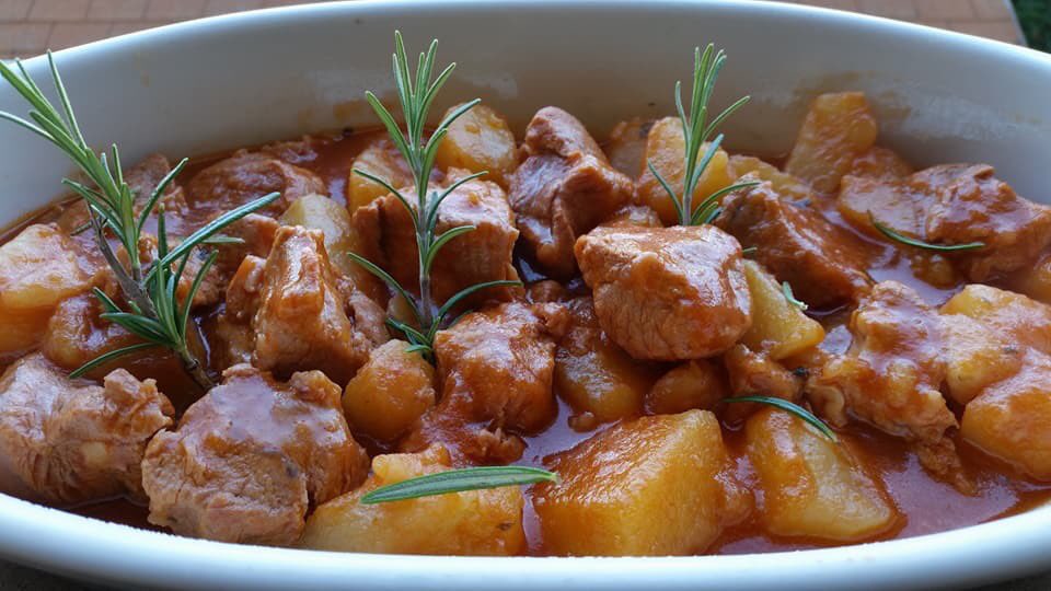 RicetteModenesi's tweet photo. Spezzatino di vitello con patate cucinato dalla amica Alda. #ricette #cucina #cucinaitaliana #ricettemodenesi https://t.co/0IuvzY1fJX