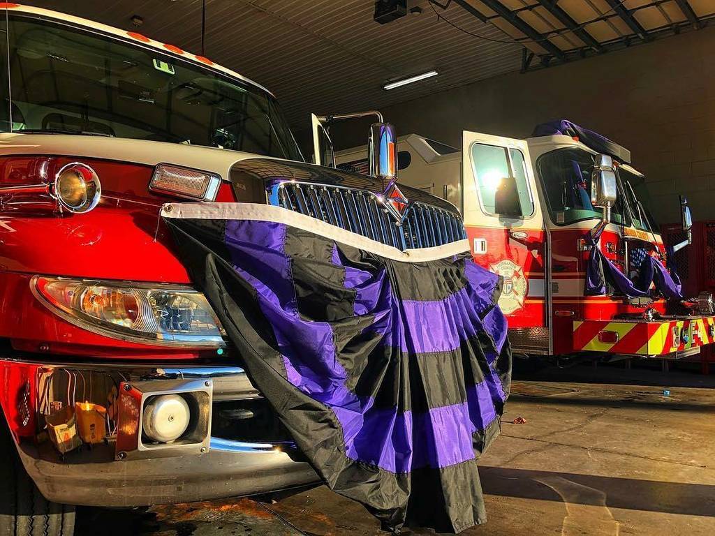 navrcos's tweet photo. 🔥FEATURED POST 🔥
@marcgmd - #RIP Steve Terry @hernandocofire
.
.
___💥Want to be featured? 💥_____
Use #chiefmill… https://t.co/4IkxIPU2a1 https://t.co/BTBGbDk8Y7