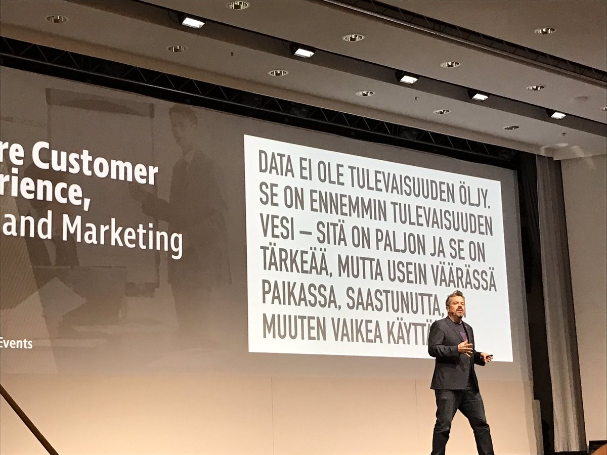 elinamansner's tweet photo. Onko #data tulevaisuuden vesi? Kysyy @alfrehn #analytiikka #innovaatio #luovuus #kriisi #FutureCustomer17 https://t.co/NG3bxkqgiG