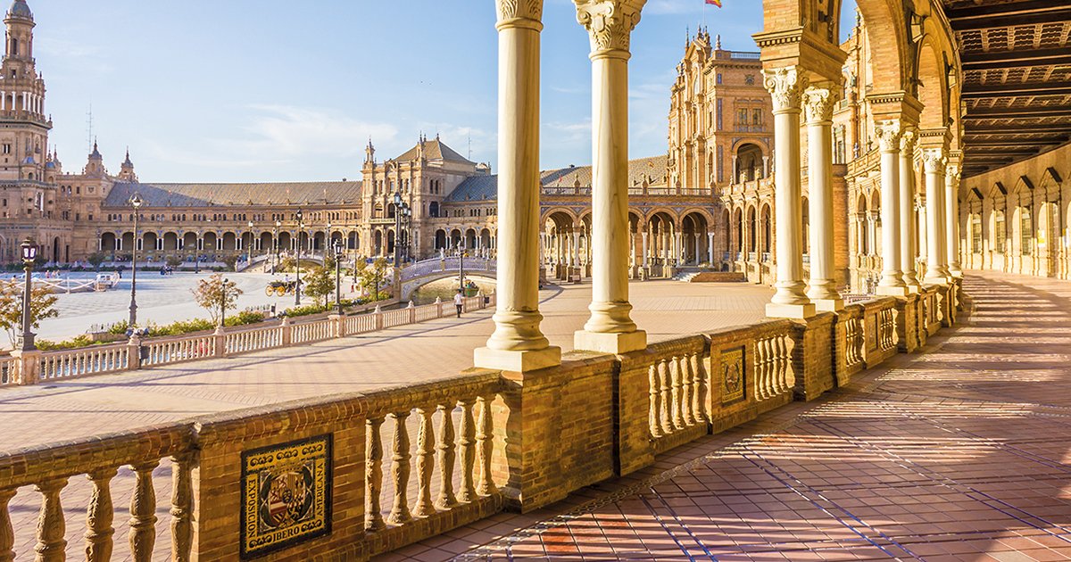 lonelyplanet's tweet photo. Pssst! The secret is out... our #travel experts reveal the destinations you need to see in 2018: https://t.co/ACiPs3ejA9 #BestinTravel https://t.co/lZuVdO7AQO