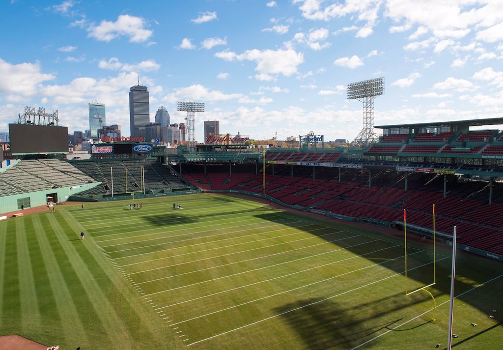 OnlyInBOS's tweet photo. Next month, Fenway Park is hosting college football.

🏈 Brown vs Dartmouth 
📅 11.10

🏈 UMaine vs UMass 
📅 11.11

🏈 BC vs UConn
📅 11.18 https://t.co/NzpXkkuNLz