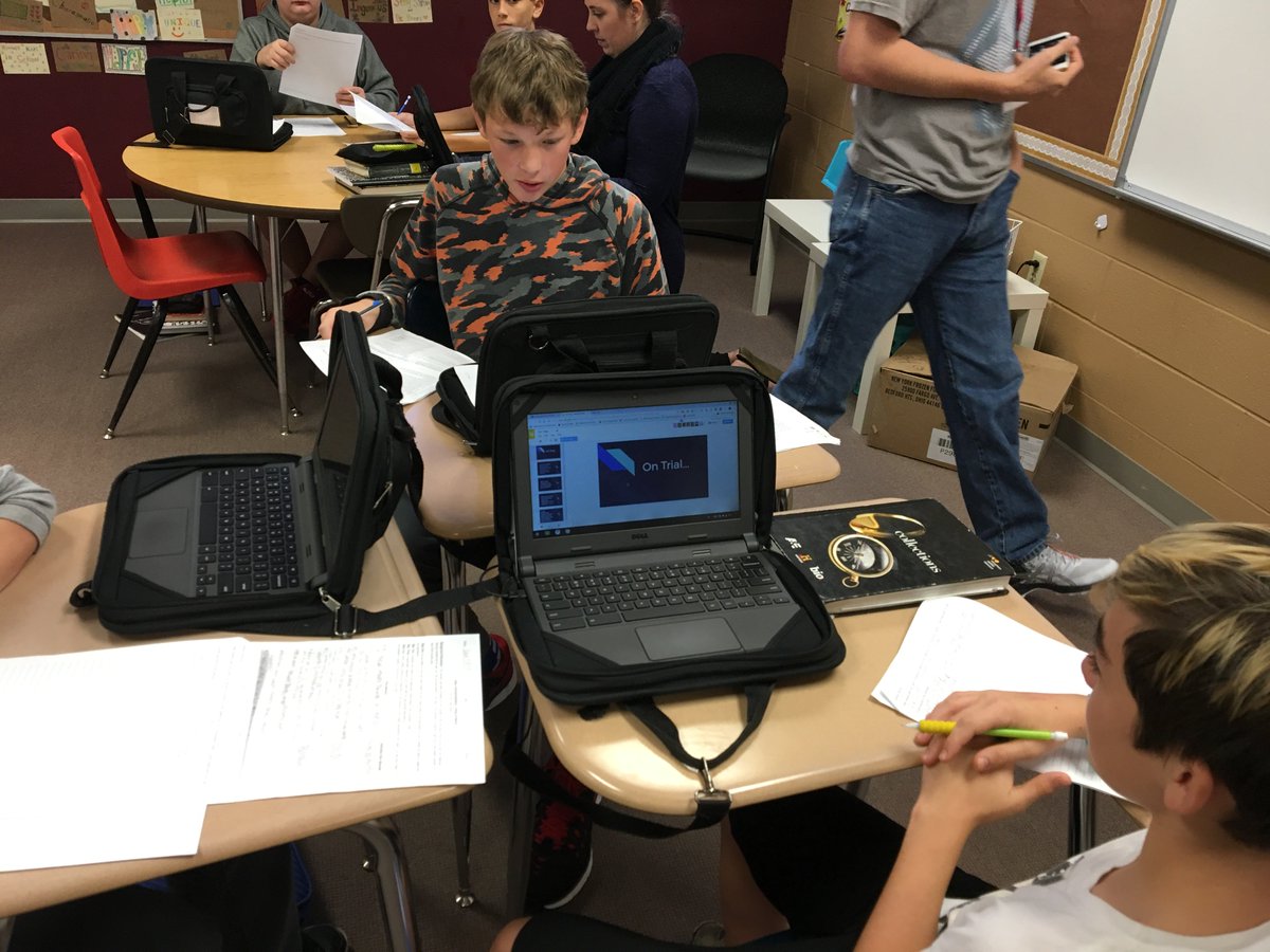 SDCS_EdTech's tweet photo. Mrs. Walsh's class using Screencastify & Google Slides for projects & reflections!! This is outstanding! #sdmsdropzone #SDLearningtoLead https://t.co/qT60WVMmtD
