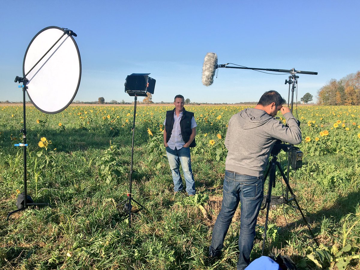 GrainFarmers's tweet photo. Some more video shoots last week, chatting cover crops with @DeereDave. Watch for the finished product over the next few months. https://t.co/xg0cXOvept