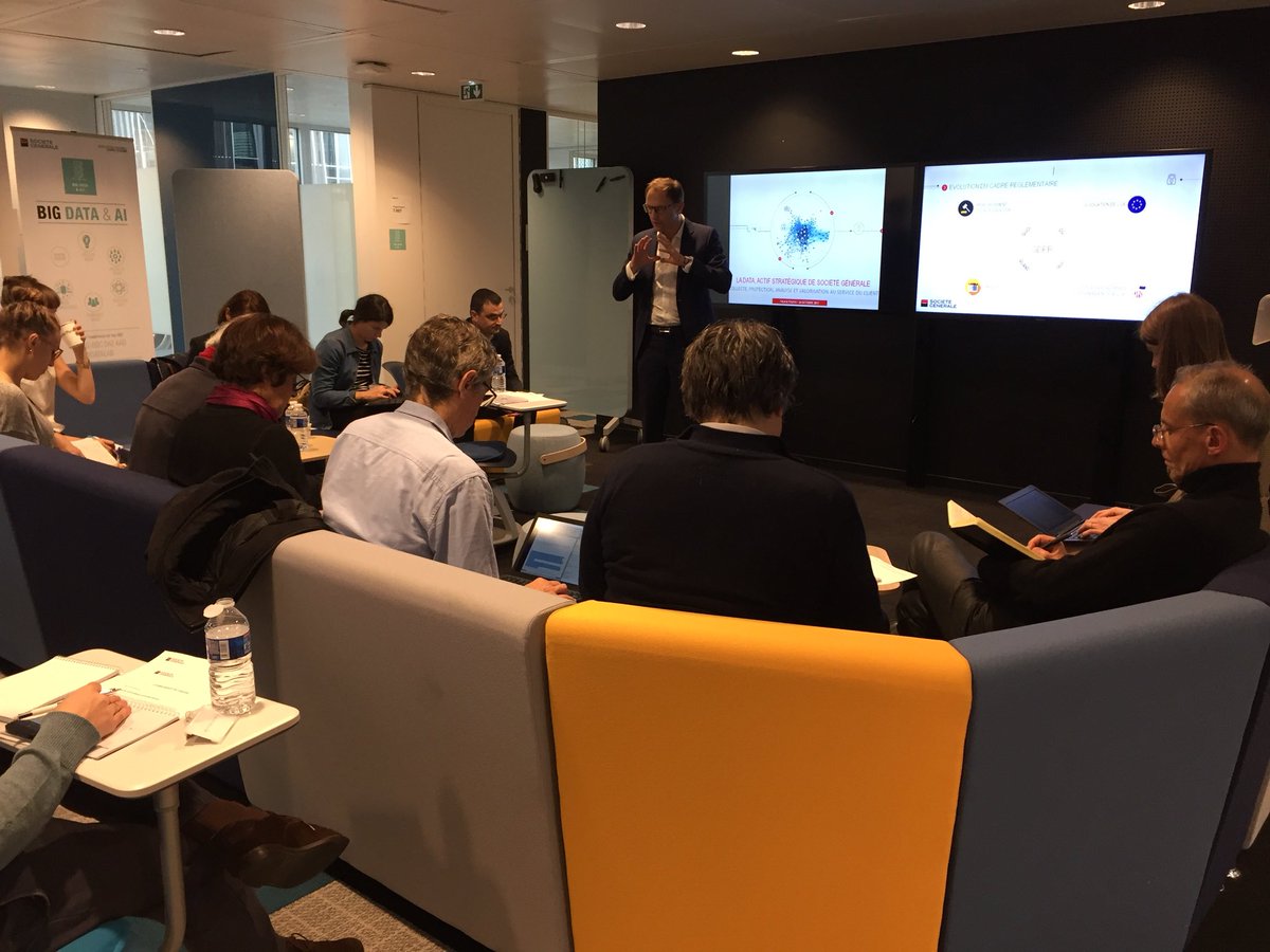 SocieteGenerale's tweet photo. « #GDPR ce sont les droits nouveaux pour nos clients et de nouvelles responsabilités pour la banque. » @PichotAntoine  #TalkAndTouch #Data https://t.co/KRnp9To1Zv