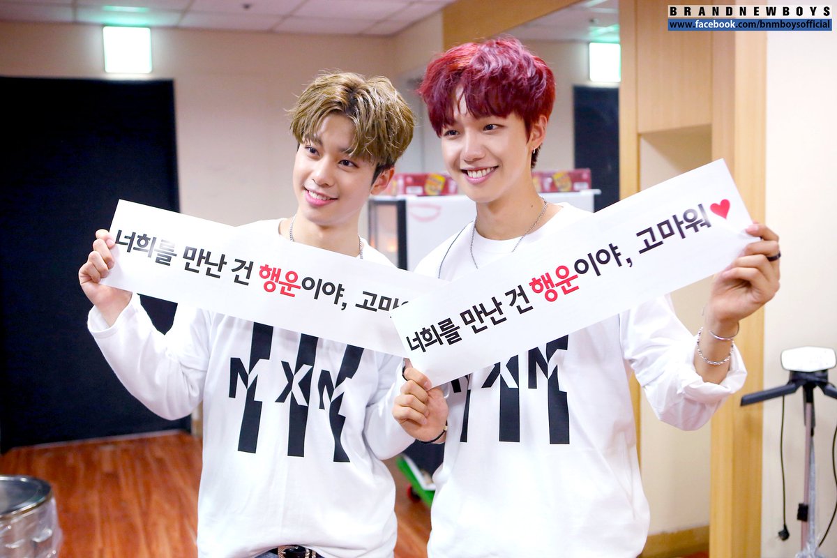 bnmboysofficial's tweet photo. [#MXM/FACEBOOK] 2017 FANMEETING [FIRST] Sketch
 
링크 : https://t.co/QXI4P9IBs9
 
#브랜뉴뮤직 #브랜뉴보이즈 #BNMBOYS  #임영민 #김동현 #FIRST #눈부신너를더좋아할게 https://t.co/Tpxw0m8HER
