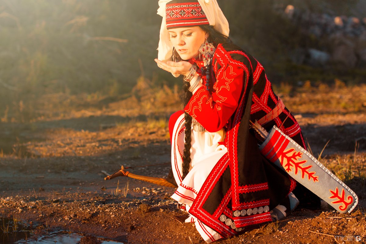 jesmoth's tweet photo. jesmo here! 🇫🇮 I love projects and creating ✨#NoticeTheCosplayer 📷1. @miaeveliina 2. @ag_aagee 3. @Avrasil 4. Maria Maunula https://t.co/JIGJv92PI2